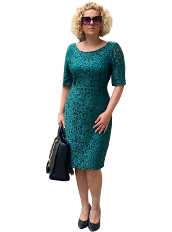 Елегантна рокля от дантела Emerald Grace