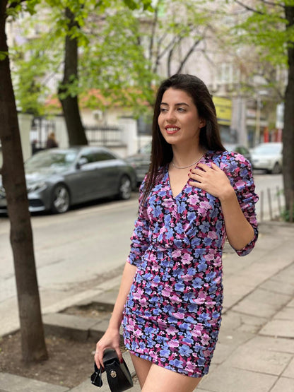 Къса рокля с дълъг ръкав Floral Night