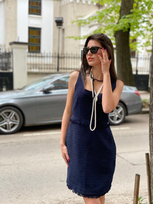 Елегантна рокля от тъмносин туид Diori