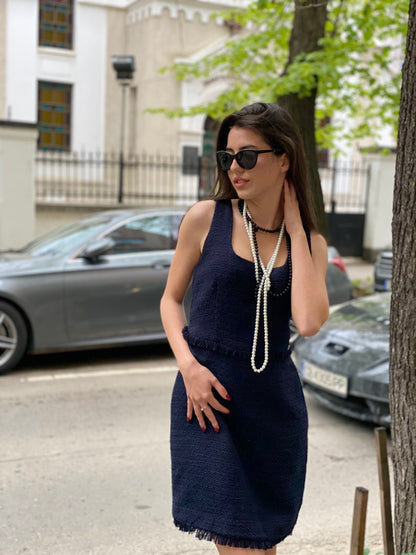 Елегантна рокля от тъмносин туид Diori