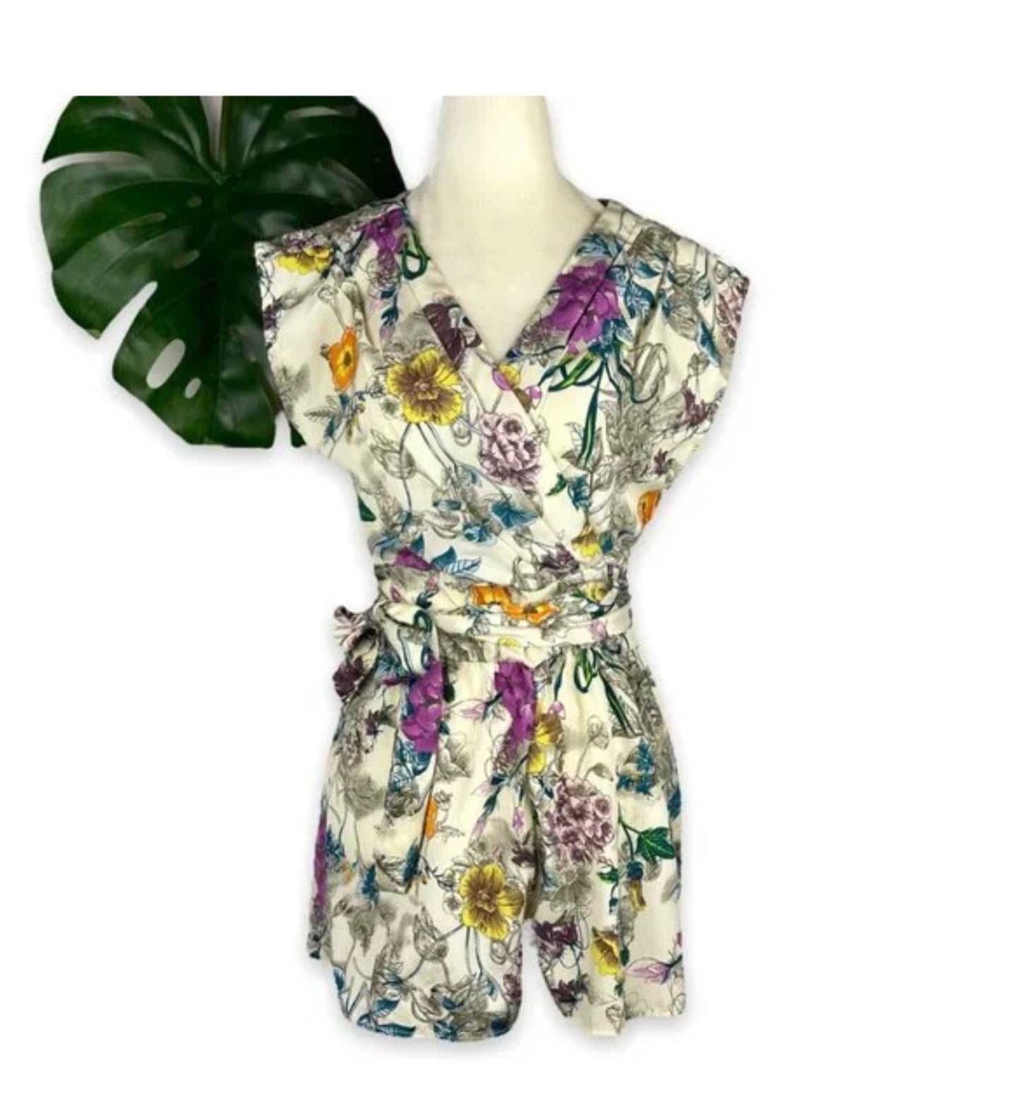 Плажен гащеризон Floral Illusion Romper